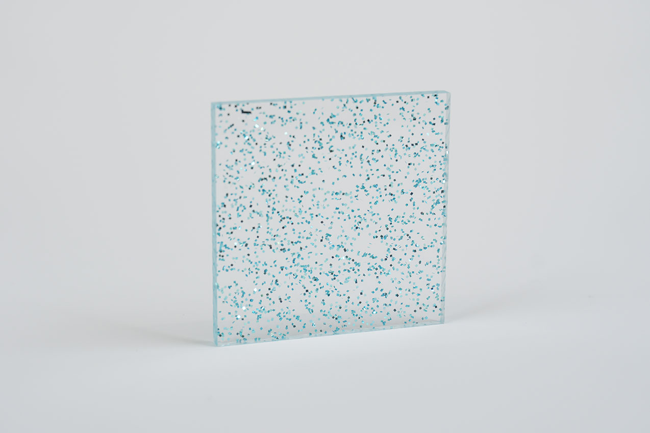 アクリル板キャスト