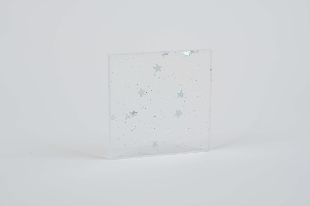 アクリル板キャスト